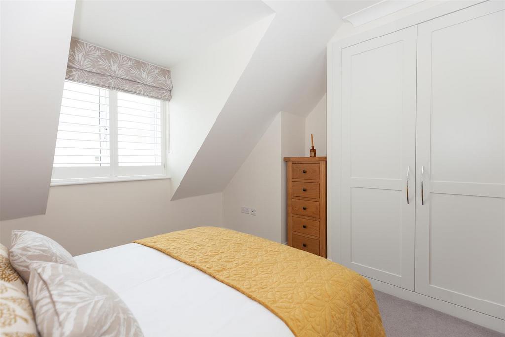Bedroom 2 2.jpg