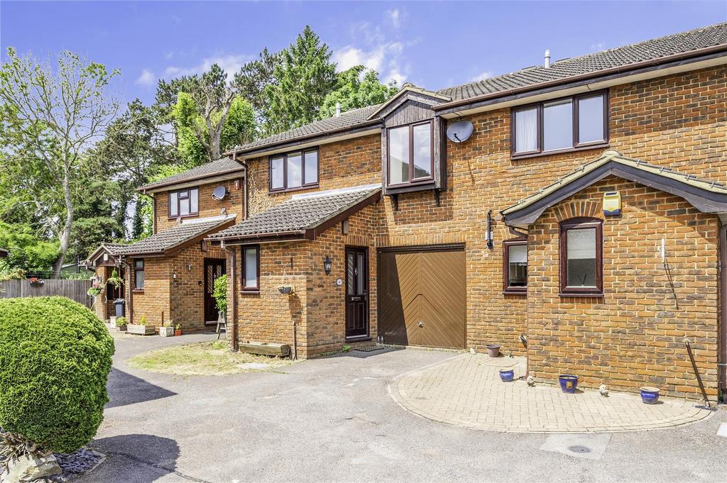 The Orchard, Banstead 4 bed terraced house for sale £550,000