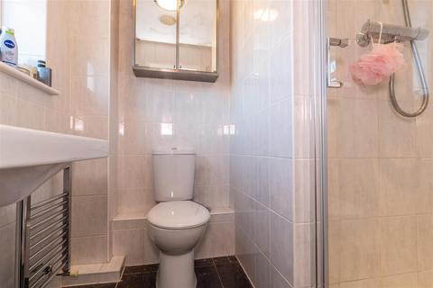 14 Bentley Road, Castle Donington, Derby, DE74 2UL
