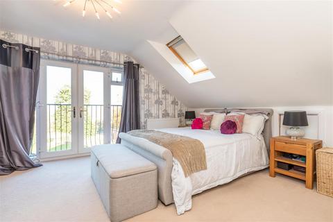 57 Barroon, Castle Donington, Derby, DE74 2PF