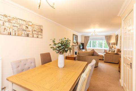 4 Bentley Road, Castle Donington, Derby, DE74 2UL