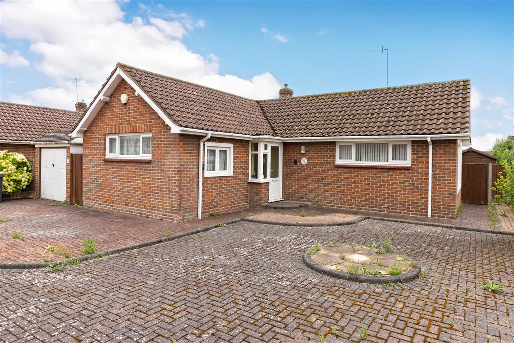 Freshfields Drive, Lancing 2 bed detached bungalow for sale £365,000