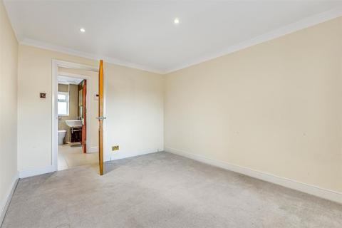 2 bedroom flat to rent, Sheen Gate Gardens, East Sheen, SW14