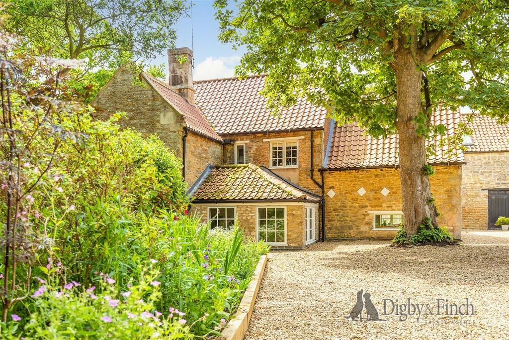 Grove House, Grove Road, Hanthorpe, Bourne PE10 0 R