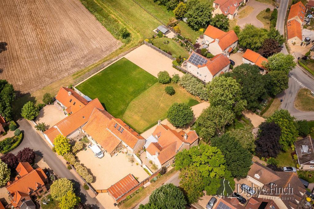 Grove House, Grove Road, Hanthorpe, Bourne PE10 0 R