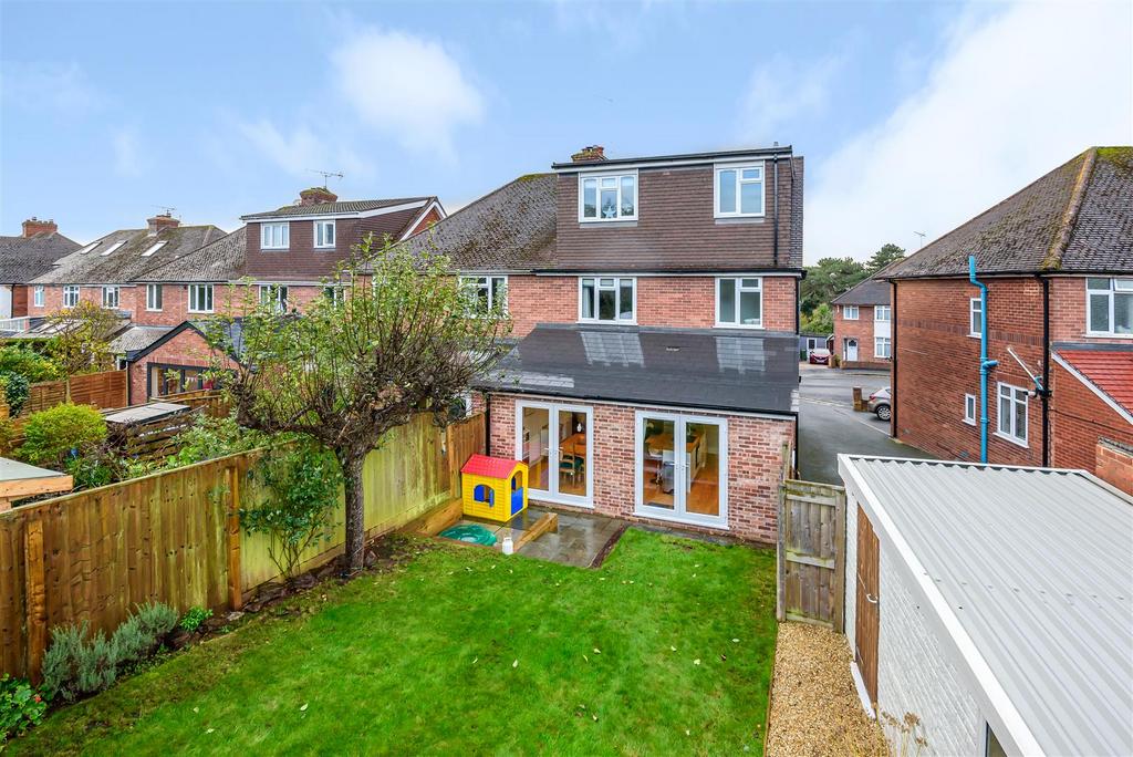Bagshot Avenue, St Leonards 4 bed semidetached house for sale £575,000