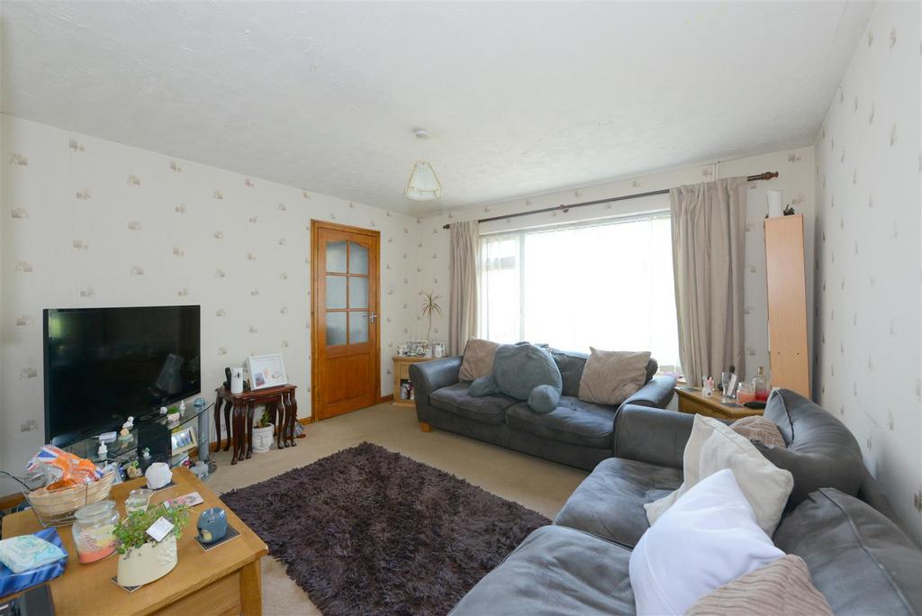 Lancaster Road, Heath Farm, Shrewsbury 3 bed semidetached house for