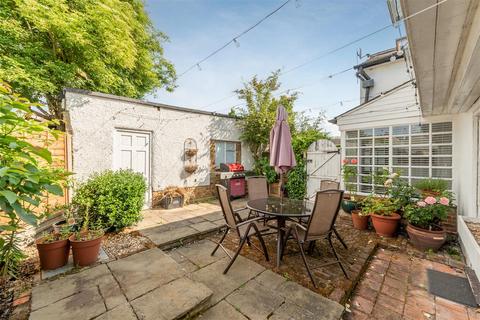 Lower Wickham Cottage, 2 Straight Road, Old Windsor, Windsor, SL4 2RL