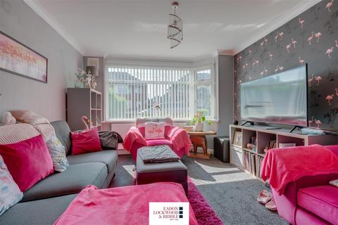 8 Hackness Lane, Brinsworth, Rotherham, S60 5AU