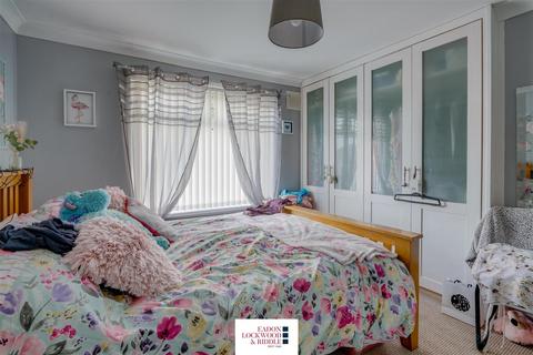 8 Hackness Lane, Brinsworth, Rotherham, S60 5AU