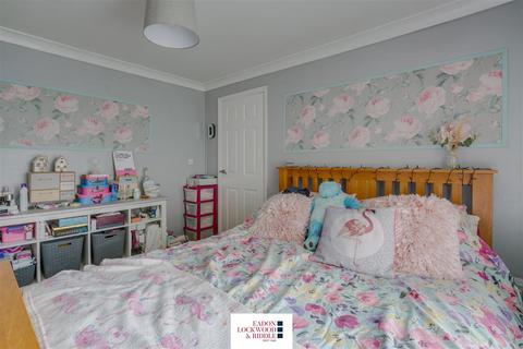 8 Hackness Lane, Brinsworth, Rotherham, S60 5AU