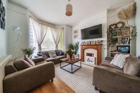 84 Killearn Road, Catford, London, SE6 1BT
