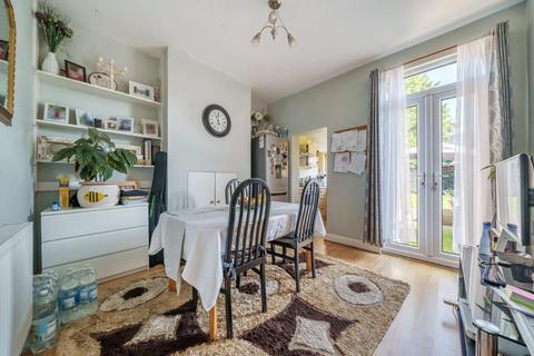 84 Killearn Road, Catford, London, SE6 1BT