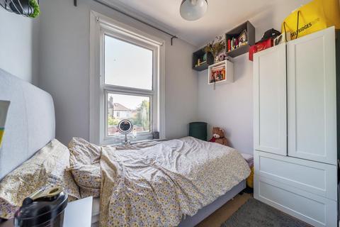 84 Killearn Road, Catford, London, SE6 1BT