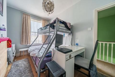 84 Killearn Road, Catford, London, SE6 1BT