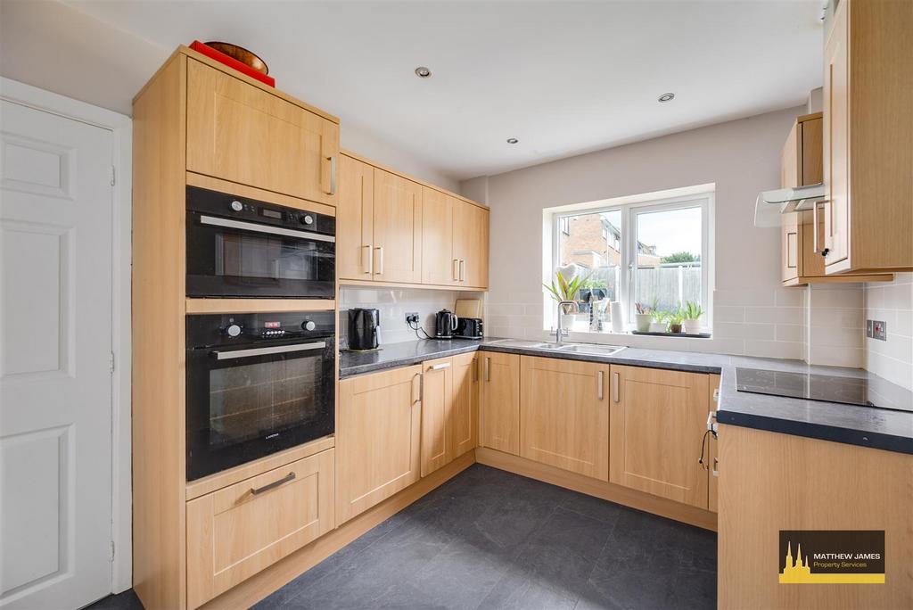Fitted Kitchen