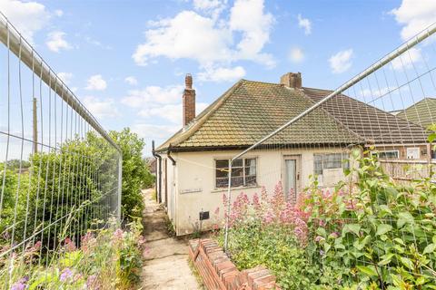 2 Derek Road, Lancing, BN15 0NU