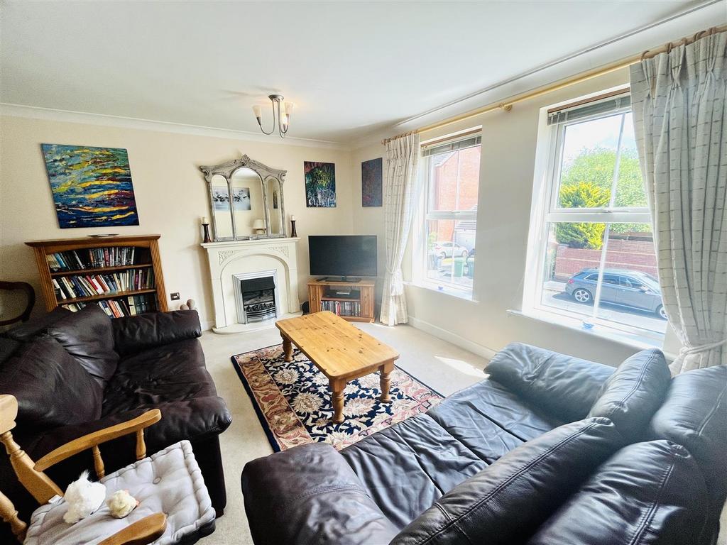 Welman Way, Altrincham 4 bed townhouse £510,000