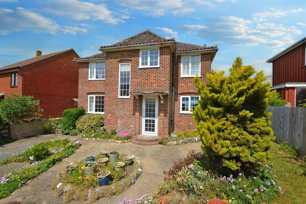 Vincent Road, Sheringham 3 bed detached house for sale £595,000