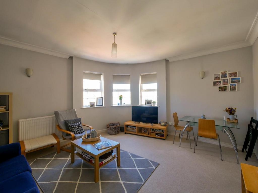 Llwyn Passat, Penarth Marina 2 bed flat for sale £199,950