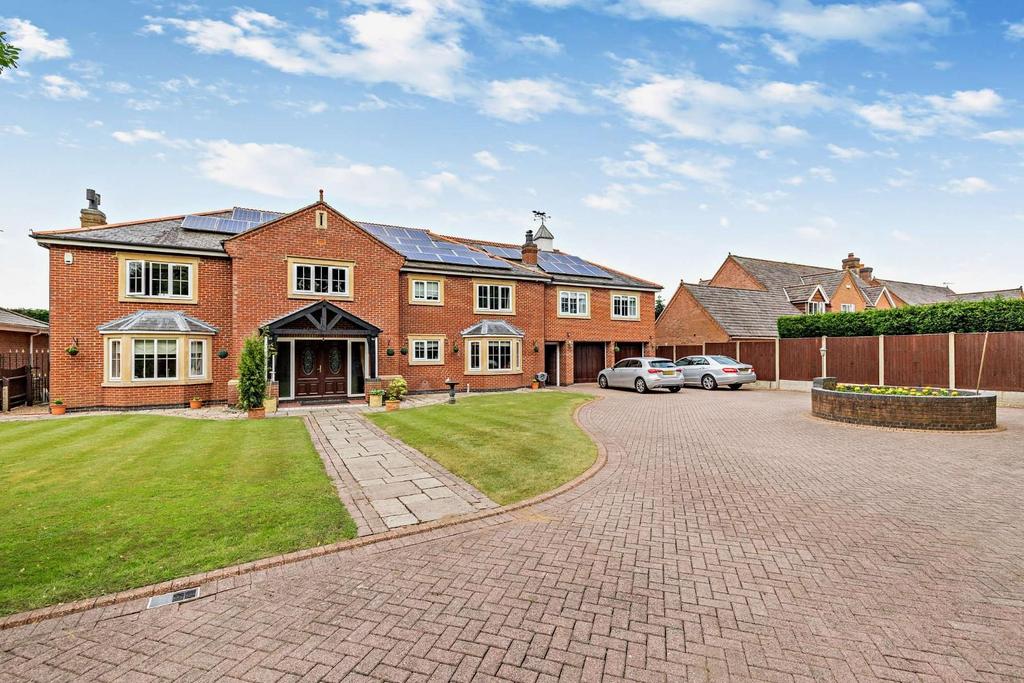 Thornton Lane, Markfield, Leicestershire 5 bed detached house for sale