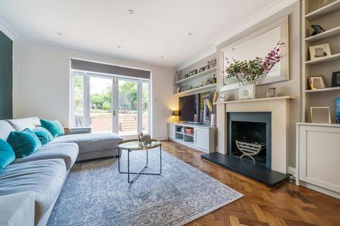 73 Raleigh Drive, London, N20 0UZ