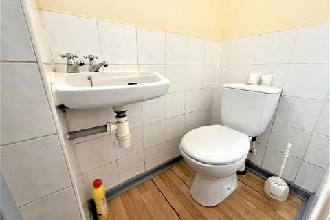 28 Fishponds Road, Sheffield, S13 8FW