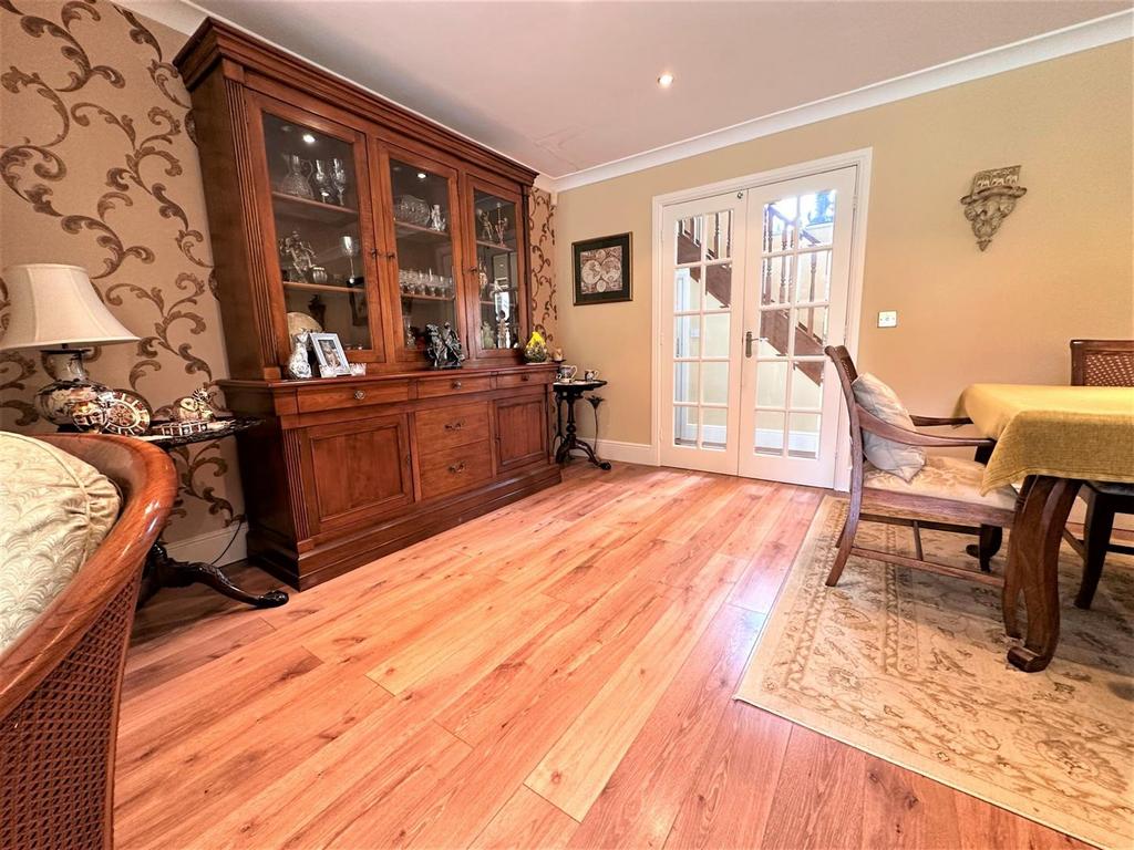 Lounge dining room