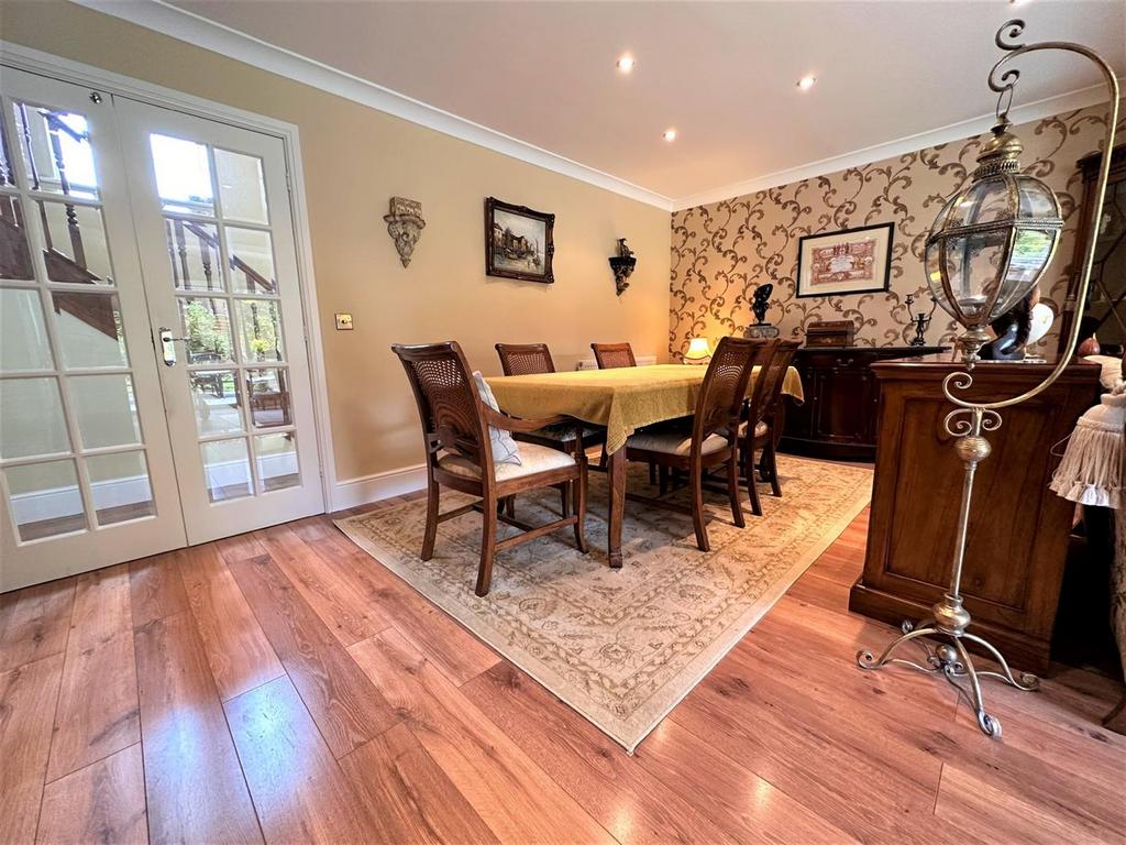Lounge dining room