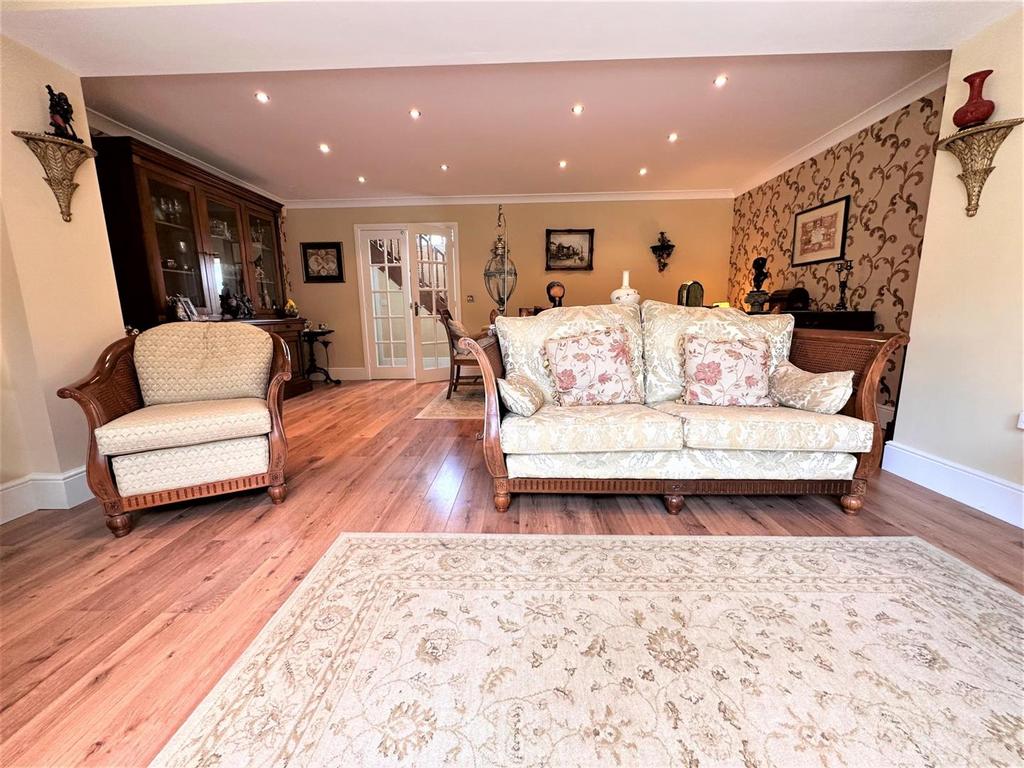 Lounge dining room