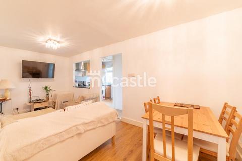 5 Croxden Close, Edgware, HA8 5PS