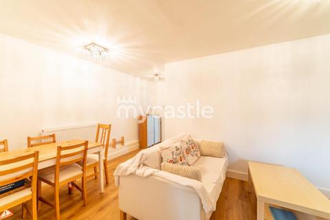 5 Croxden Close, Edgware, HA8 5PS