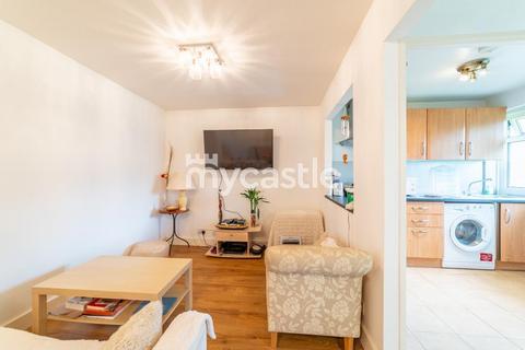 5 Croxden Close, Edgware, HA8 5PS