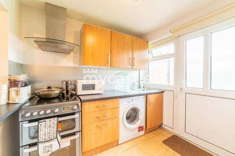 5 Croxden Close, Edgware, HA8 5PS