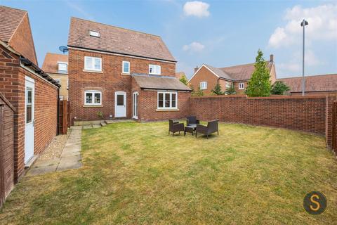 4 Dunnock Close, Hemel Hempstead, HP3 0FS