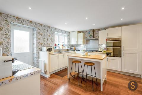 4 Dunnock Close, Hemel Hempstead, HP3 0FS