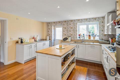 4 Dunnock Close, Hemel Hempstead, HP3 0FS