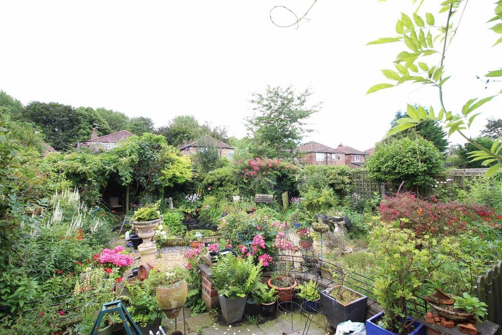 Avonlea Road, Sale 4 bed detached house £550,000