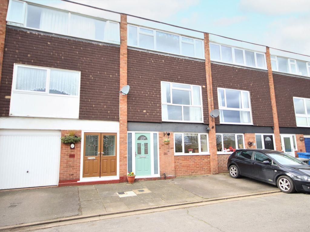 Cherwell Close, Maidenhead 1 bed in a house share £995 pcm (£230 pw)