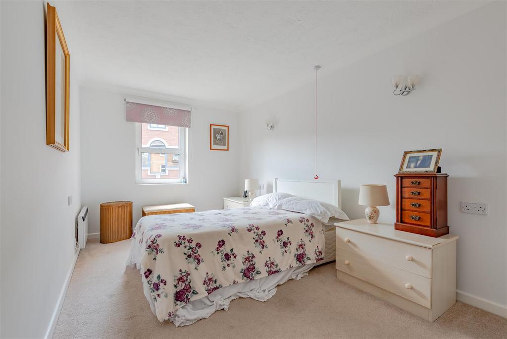 19 Church Field Court 12.jpg