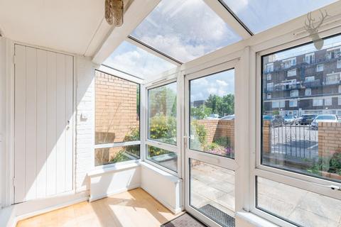 29 Mccullum Road, London, E3 5HZ