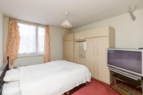 29 Mccullum Road, London, E3 5HZ