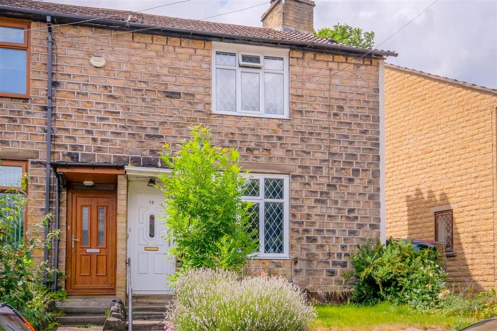 Upper Quarry Road, Huddersfield, HD2 2 bed end of terrace house for