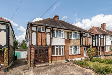 199 Raeburn Avenue, Surbiton, KT5 9DE