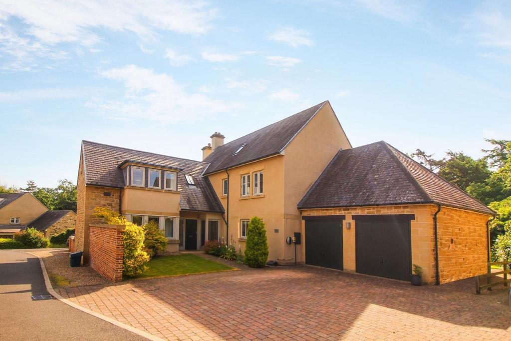 Hartford Hall Estate, Bedlington 6 bed detached house for sale £740,000