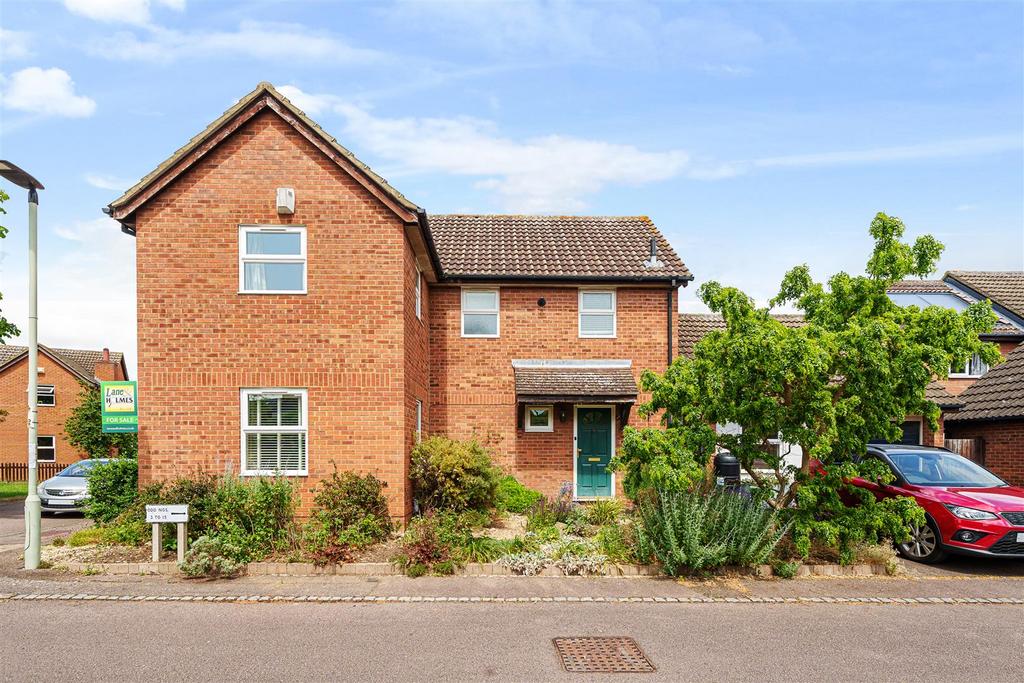 Amberley Gardens, BEDFORD 4 bed detached house for sale £535,000