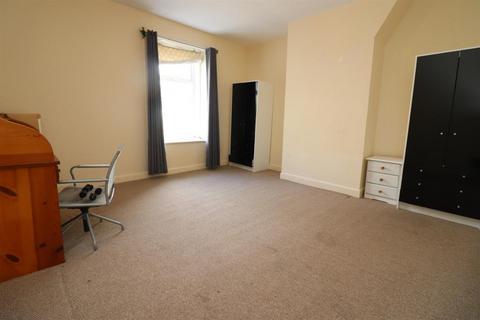 16 Bentley Street, Darwen, BB3 2EX