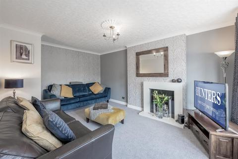 93 Beachcroft Road, Kingswinford, DY6 0HX