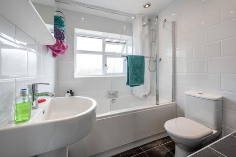 93 Beachcroft Road, Kingswinford, DY6 0HX