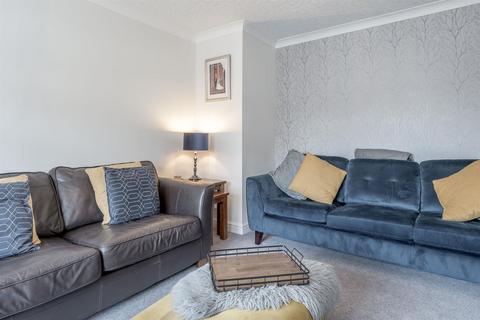 93 Beachcroft Road, Kingswinford, DY6 0HX